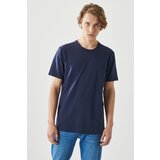 ALTINYILDIZ CLASSICS Men's Navy Blue Slim Fit Slim Fit Crewneck Cotton T-Shirt. Cene