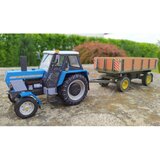  Papirnati model za sastavljanje traktor Zetor Crystal 8011 s rasipačem RU-5, 1:32 | shoptok.hr