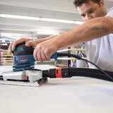Bosch Vibracijski brusilnik GSS 230 AVE Professional, z dodatnim ročajem, 80 dB(A) | Shoptok.si