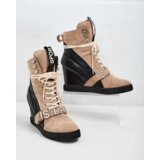 Resti women's Ronii booties on heels | ePonuda.com