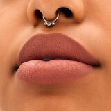 MAC Cosmetics Locked Kiss 24h Lipstick dugotrajni ruž za usne s mat efektom nijansa Mischief 1,8 g | shoptok.hr