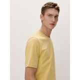Reserved bombažna majica regular - rumena | Shoptok.si