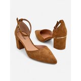 Resti Women’s low-heeled pumps Caelda | ePonuda.com