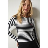 Happiness İstanbul Women's Black and White Embroidery Striped Ribbed Knit Crop Top Cene