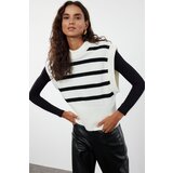 Trendyol Ecru Striped Crew Neck Knitwear Sweater | shoptok.hr