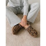 Sinsay Niske čizme za snijeg od imitacije bru&amp;scaron;ene kože s leopard uzorkom Slike