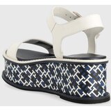 Tommy Hilfiger Usnjeni sandali NEW ARTISANAL FLATFORM ženski, bela barva | Shoptok.si