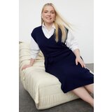 Trendyol Curve Navy Blue V-Neck Belted Fine Knitwear Dress Cene