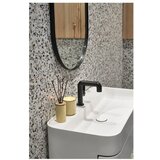Villa Collection Dišeča sveča čas gorenja 30 h Iris Cucumber Blossom – | Shoptok.si