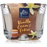 Glade Vanilla Cream Cookies dišeča sveča 204 g | Shoptok.si
