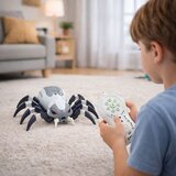 Robot na daljinsko upravljanje s dimnimi učinki - sivo/bela | Shoptok.si