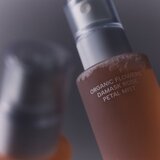 Whamisa Organic Flowers Damask Rose Petal Mist vlažilna meglica s pomirjajočim učinkom 100 ml | Shoptok.si