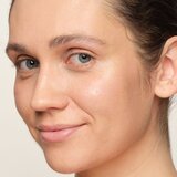 Chantecaille Sheer Glow Face Tint toniran gel za posvetlitev in zgladitev kože Gold 30 g | Shoptok.si