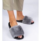 Gemre Gray flip-flops with Manny fur | ePonuda.com