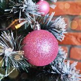 Tutumi Set Roza Plastičnih Kuglica za Božićno Drvo - 100 komada | shoptok.hr