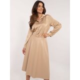 Fashionhunters Beige midi skirt made of eco-leather with a belt Cene