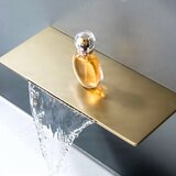 ELITE EDITION Moderna stenska kopalniška pipa za umivalnik s slapnim izlivom – BSW1722 — Črna | Shoptok.si