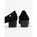 GOODIN Black pumps with a bow on a heel | ePonuda.com