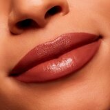 MAC Cosmetics Powder Kiss Velvet Blur Slim Stick hidratantni mat ruž za usne nijansa Spice World 2 g | shoptok.hr