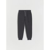 Reserved športne hlače jogger z detajlom zadrge - siva | Shoptok.si
