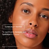 Chantecaille Just Skin Tinted Moisturizer tonirana vlažilna krema s posvetlitvenim učinkom SPF 15 Tan 35 g | Shoptok.si