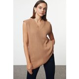 Trendyol Camel Basic V-Neck Knitwear Sweater | Shoptok.si