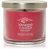Yankee Candle Santa On Skis dišeča sveča Signature 122 g Cene