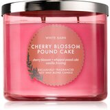 Bath & Body Works Cherry Blossom Pound Cake dišeča sveča 411 g | Shoptok.si