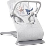 Ergobaby dodatek za gugalnik Evolve lok z igračami light grey | Shoptok.si