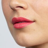 Antipodes Moisture-Boost Natural Lipstick hranilna šminka odtenek South Pacific Coral 4 g | Shoptok.si