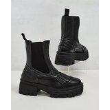 Resti Women's boots on thicker sole Ivien | ePonuda.com