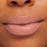 MAC Cosmetics MACximal Sleek Satin Lipstick kremasta vlažilna šminka odtenek Myth 3,5 g | Shoptok.si