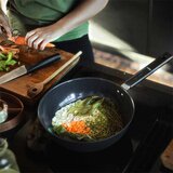 Fiskars VOK | Shoptok.si