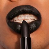 3INA The Lipstick šminka odtenek 900 - Black 4,5 g | Shoptok.si