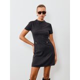 Sinsay Mini haljina s dekorativnim dugmadi | shoptok.hr