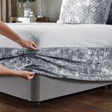 Catherine Lansfield Siva navlaka za okvir kreveta s gumom od samta 137x198 cm Crushed Velvet – | shoptok.hr