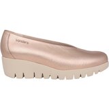 Wonders Slips on Fly cene