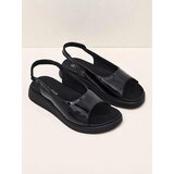 Resti Women's Luna Shines sandals on a thick sole | shoptok.hr