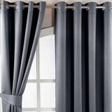 HOMESCAPES Temno sive Herringbone Chevron Blackout toplotne zavese par Eyelet Style, 117x137 cm, (20749376) Cene