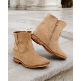 Resti Western-style boots on a covered wedge Patorias | ePonuda.com