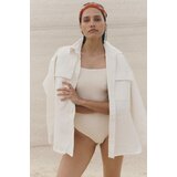 Muuv. Pamučna košulja Oversize Shay za žene, boja: bež, relaxed, s klasičnim ovratnikom | shoptok.hr