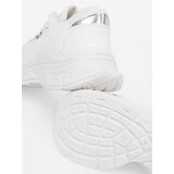 Shelvt White sneakers with a decorative accent | ePonuda.com