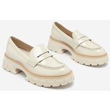 Resti Beige lacquered moccasins for women Mewira - Footwear | ePonuda.com
