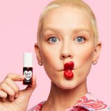 Benefit Lovetint Fiery-Red Tinted Lip & Cheek Stain tekoča šminka in rdečilo 6 ml za ženske | Shoptok.si