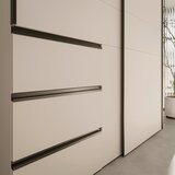 CARRYHOME OMARA Z DRSNIMI VRATI, barve hrasta, peščene barve | Shoptok.si