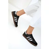 Soho Black and White Unisex Sneakers 18952