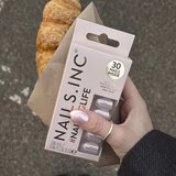 Nails Inc. NailingLife Press-On Nails umetni nohti odtenek All Out Olivia Glaze 33 kos | Shoptok.si