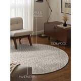 Elle Decoration Svetlo siva/kremno bela ročno tkana volnena okrogla preproga ø 160 cm Lyon Beans – | Shoptok.si