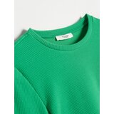 Reserved kratek top z dolgimi rokavi - zelena | Shoptok.si