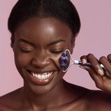 Ecotools Amethyst pripomoček za masažo za obraz 1 kos | Shoptok.si